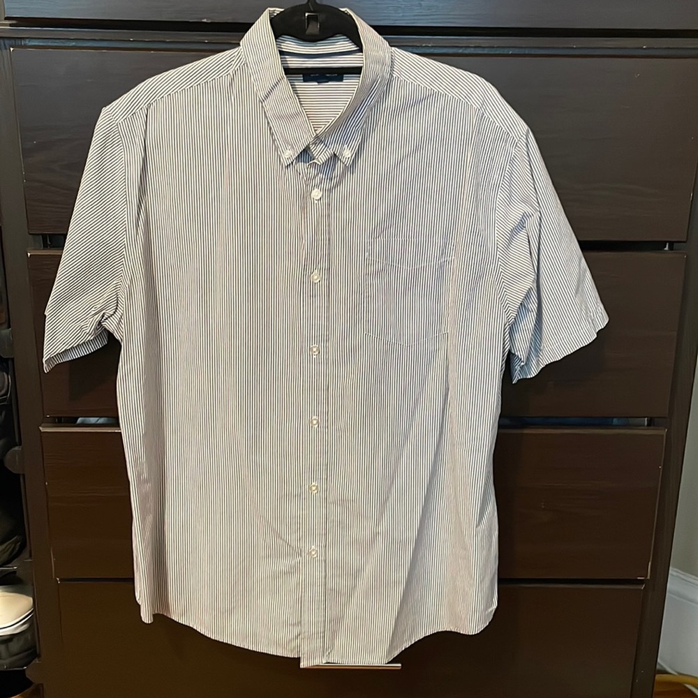 Mens Short Sleeve Button Down Large
